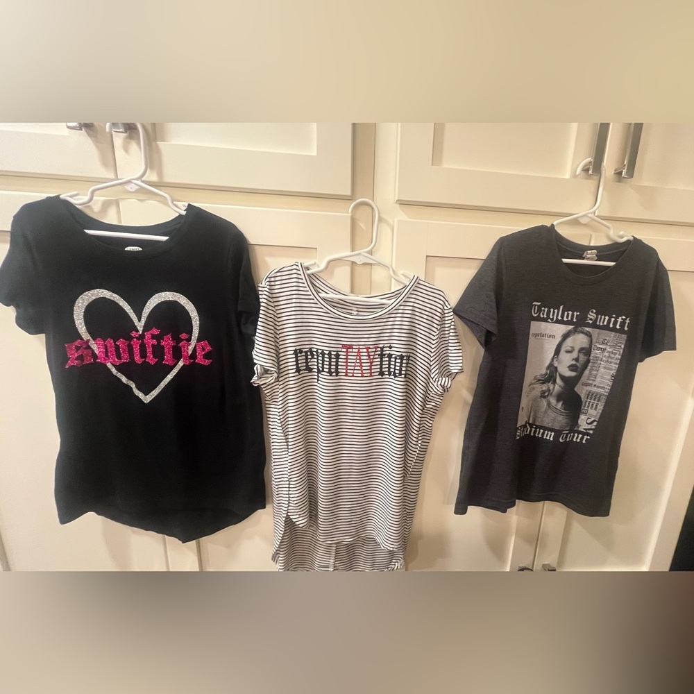 Calling all Swifties!! Taylor Swift shirt bundle for the young Swifties